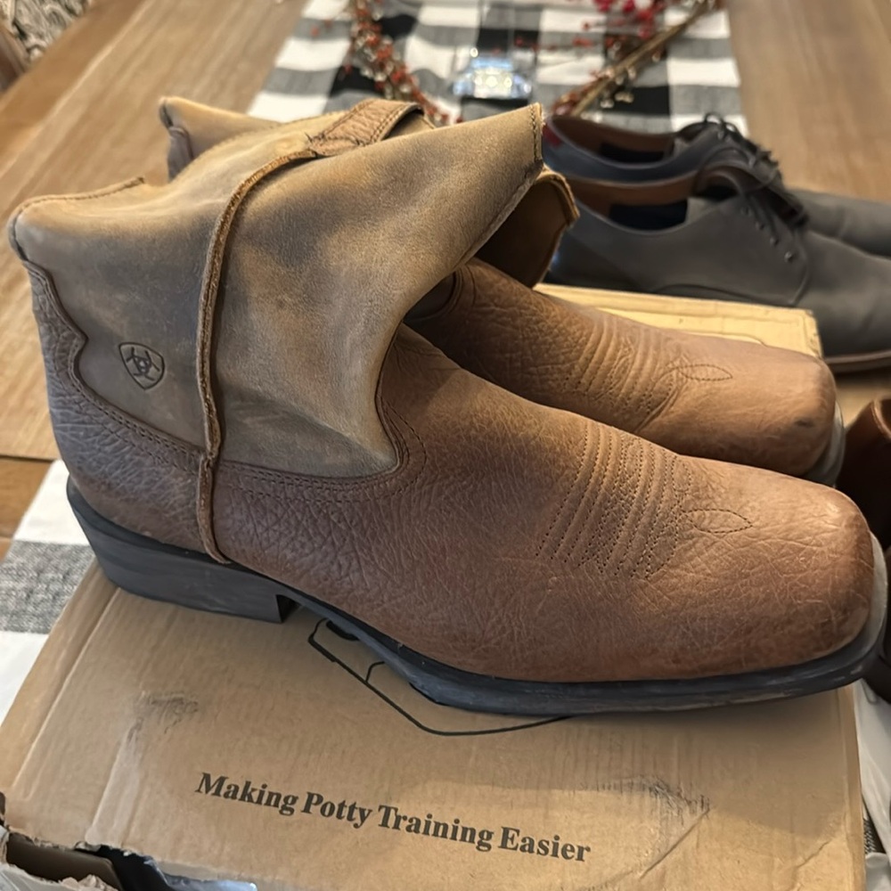 Artiat Cowboy Boots